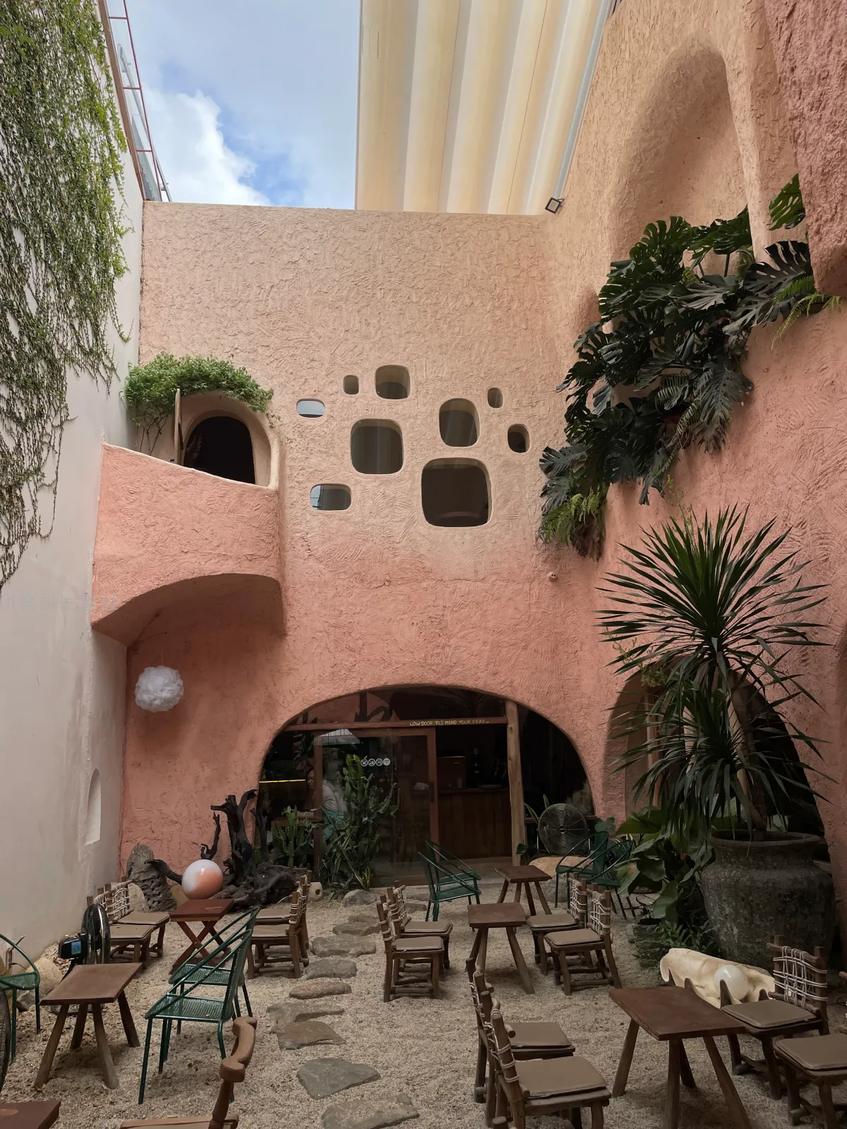 부모님이랑-나트랑-올라카페-포토존-코코넛커피-요거트-솔직후기