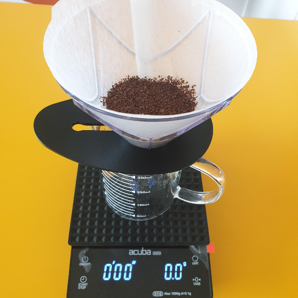 하리오 V60 무겐 드리퍼: MUGEN 드리퍼를 이용한 원푸어 핫, 아이스커피 레시피_추출 준비