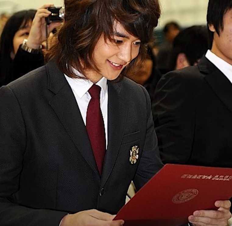 민호 교복