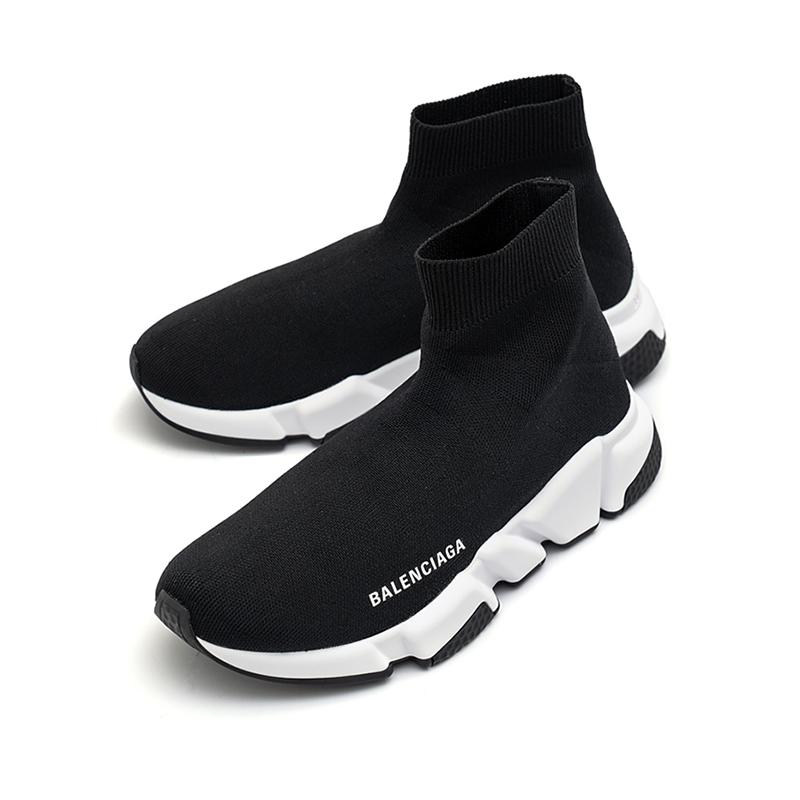 발렌시아가 스피드 러너 587280 W2DBQ 1015