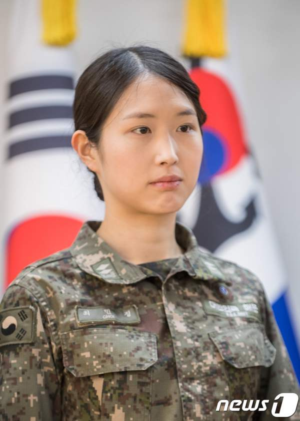 최민정 나이 프로필 학력 남편 총정리｜최태원 딸 해군 아덴만 파병&middot;케빈 황 결혼&middot;AI 창업 2026 근황