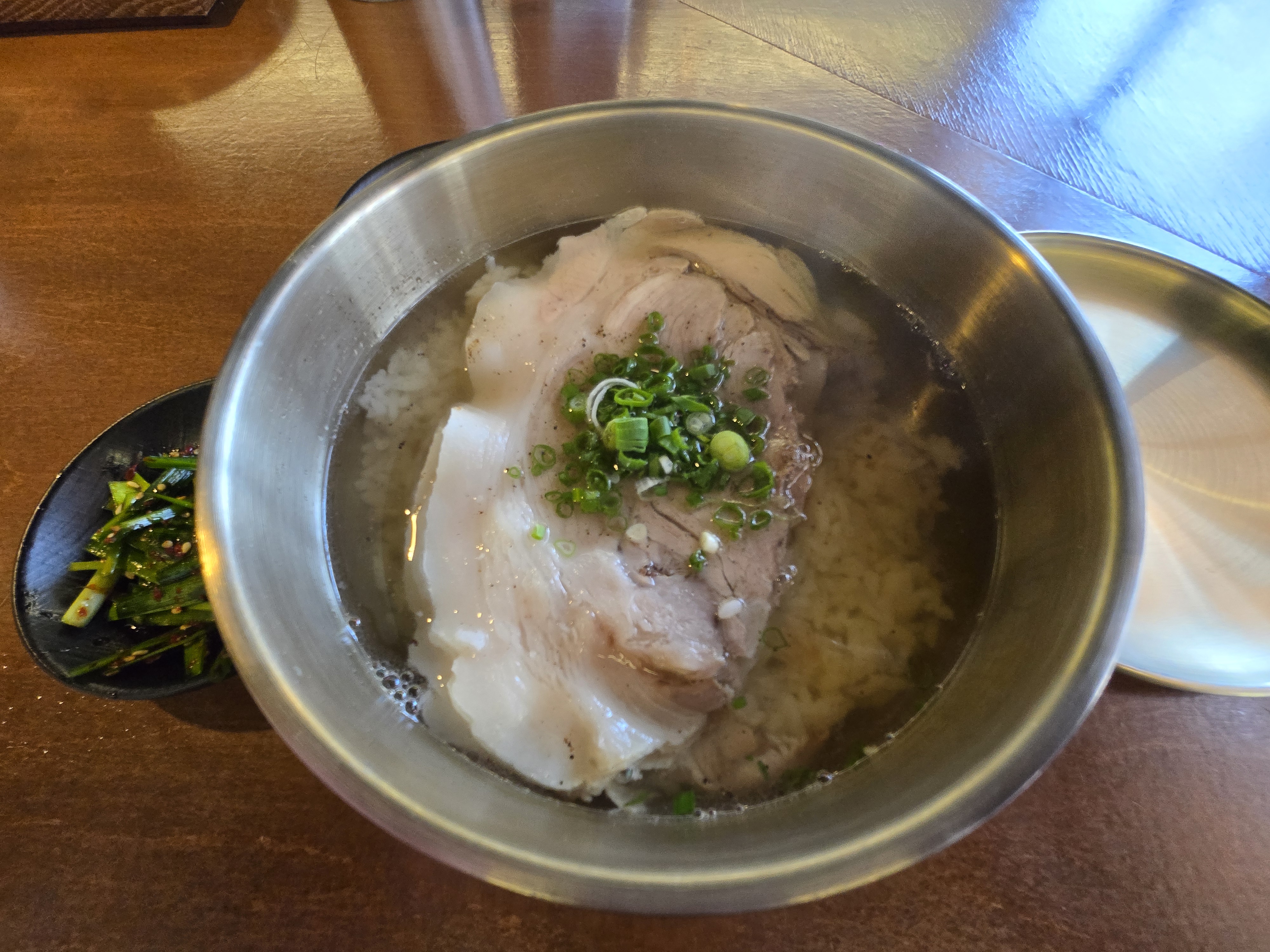 대구 동구 혁신도시 탕반옥 돼지국밥