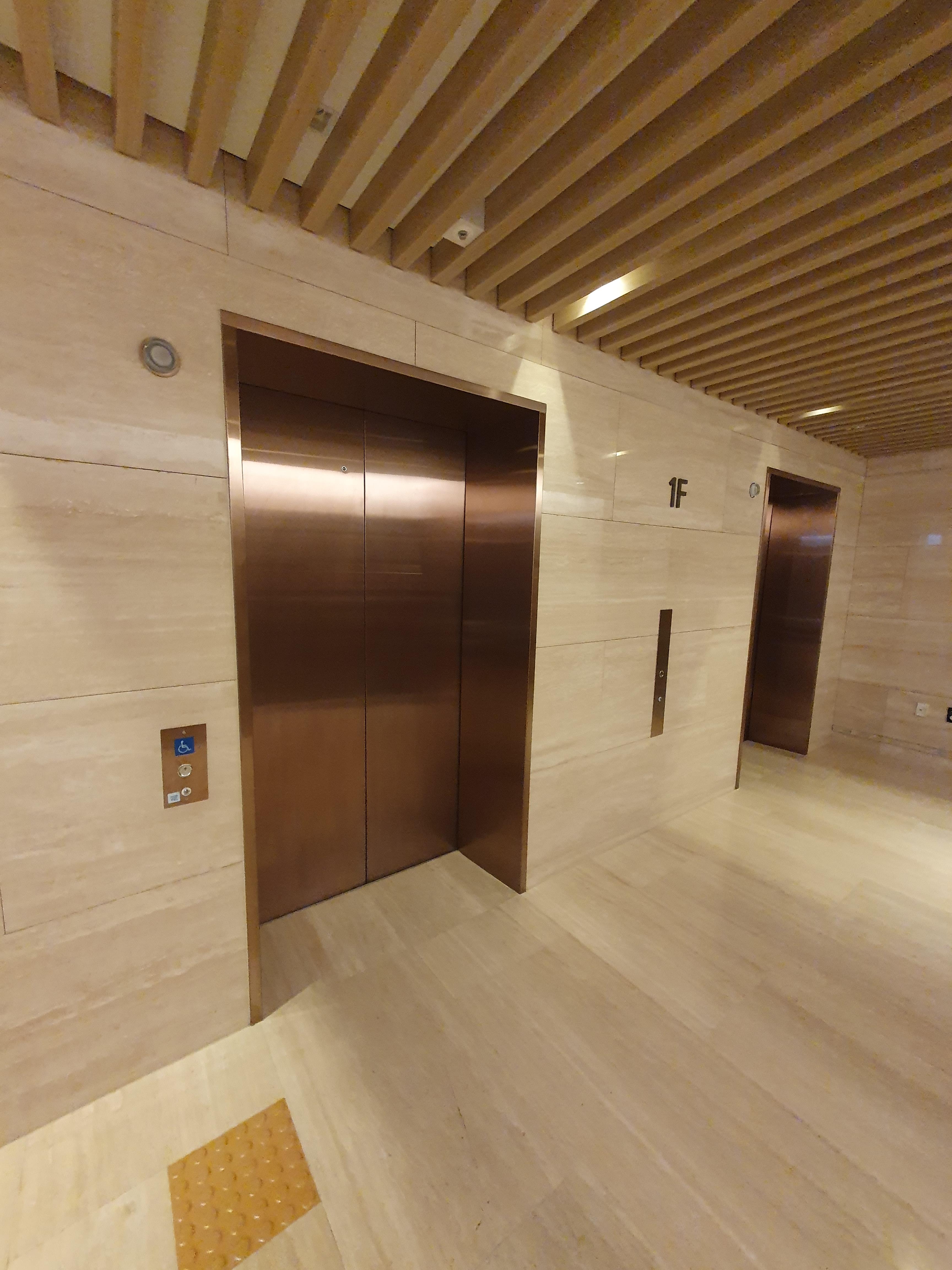 제주 신화월드 메리어트관 객실 엘리베이터