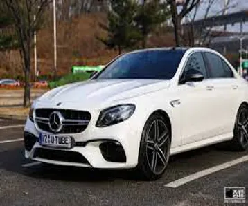 벤츠 E63 AMG 사진