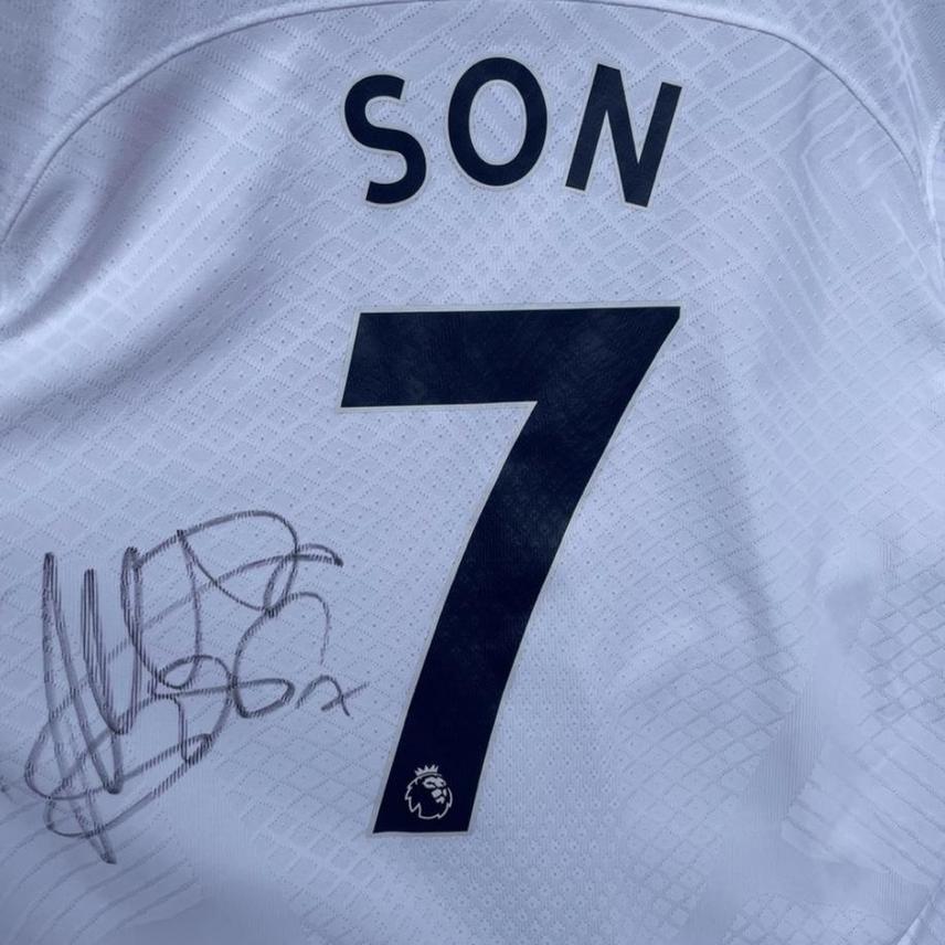 토트넘 손흥민 싸인