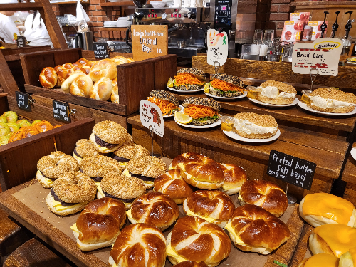 런던베이글 진열대 모습 3