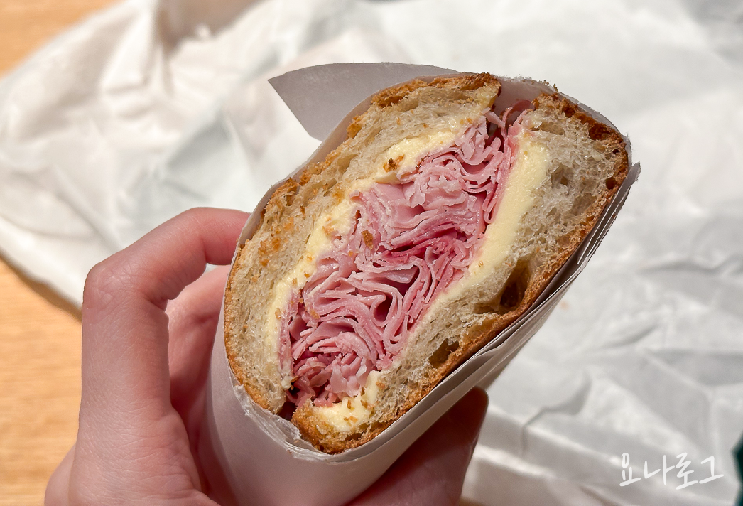 판교가볼만한곳 판교맛집 판교현대백화점 판교현백 판교현백맛집 판교현대백화점맛집 판교샌드위치 판교샌드위치맛집 판교카페 판교카페추천 판교맛집추천 판교소금집 소금집 잠봉뵈르 잠봉뵈르맛집 판교데이트 판교현백푸드코트