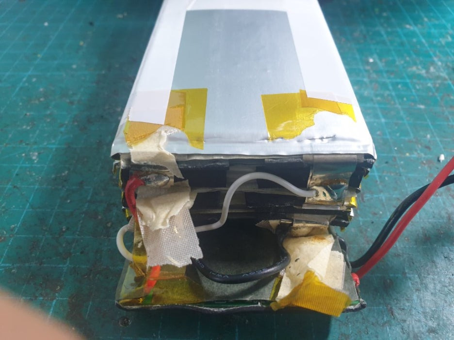 폴리머 배터리 셀 분리