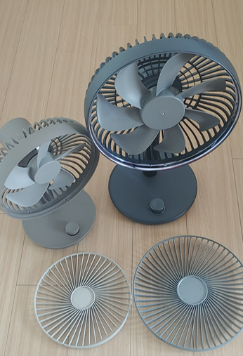 팬과 분리된 선풍기 2개 있습니다