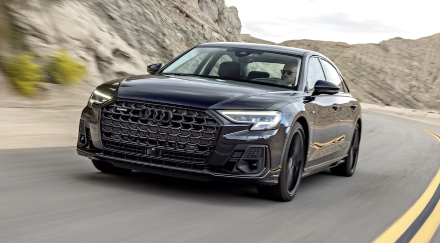 아우디 A8 블랙 에디션