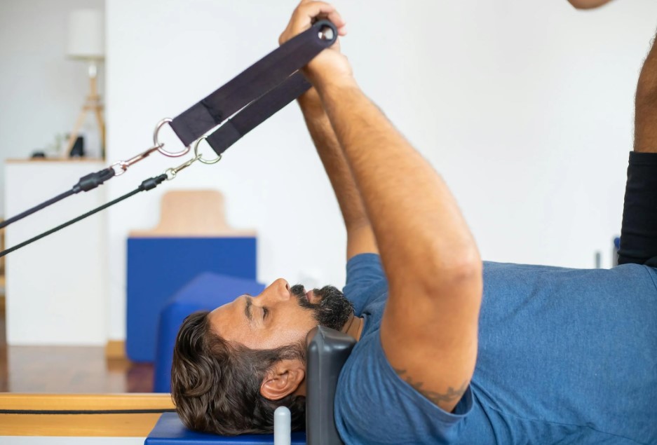 남자 필라테스 필요성과 운동 루틴 관련 사진