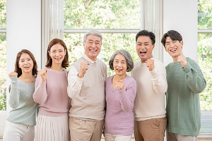 건강한 가족의 단란한 모습