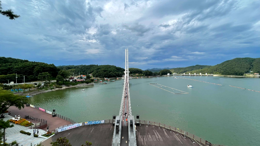 예당호 출렁다리