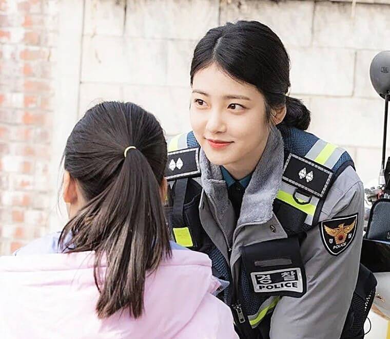 배우-신예은
