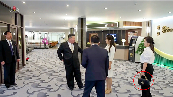 김주애 까르띠에