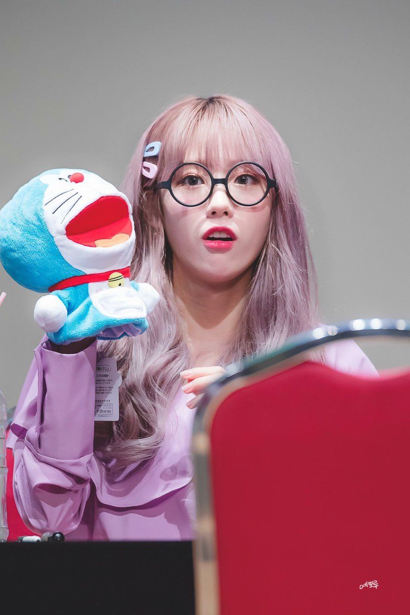 우주소녀 루다 인스타그램 사진 몸매
