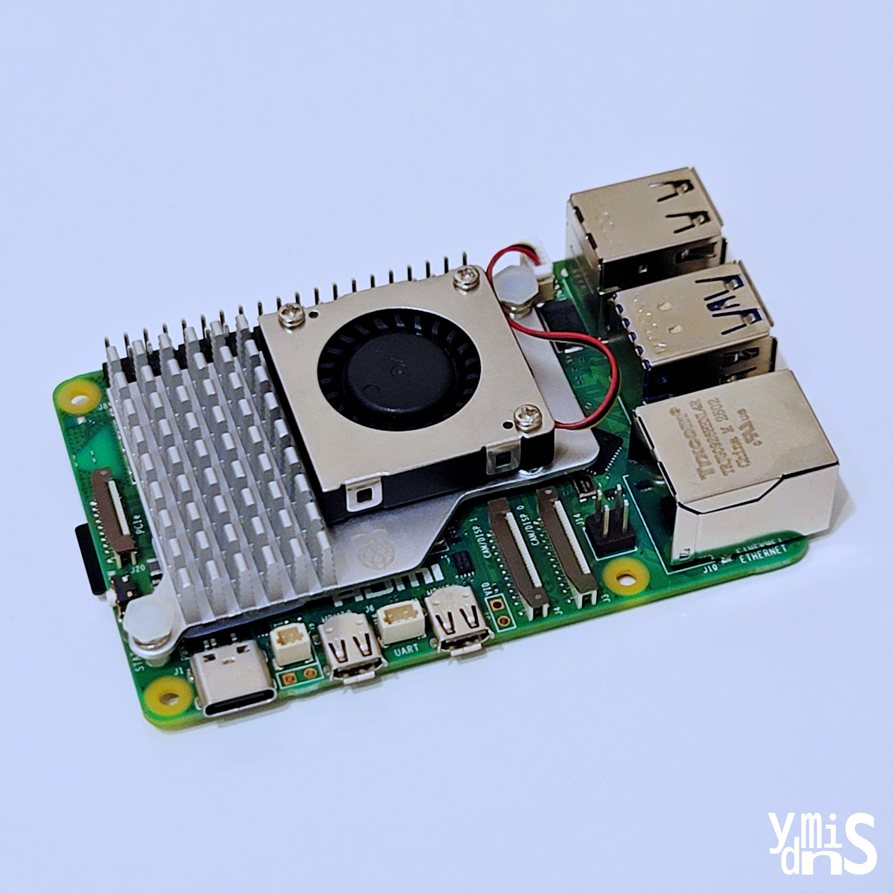 Personla Server Build - Raspberry Pi 초기 세팅을 완료한 모습이다.