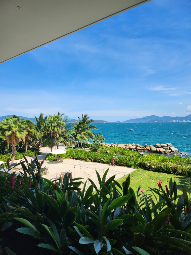 알리부 리조트 로비에서 보는 뷰