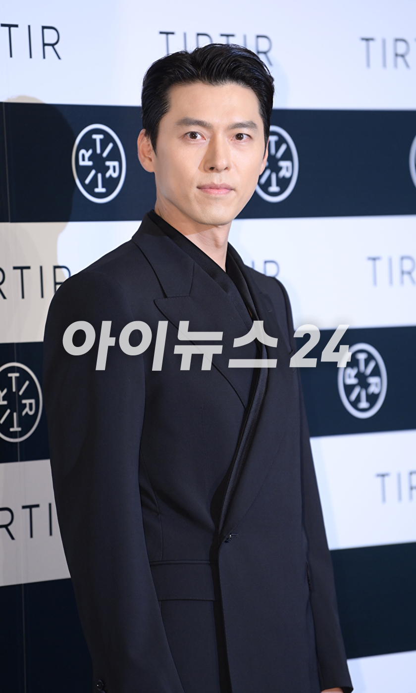 배우 현빈이 30일 오후 서울 중구 반얀트리 클럽&스파 서울에서 열린 티르티르 글로벌 킥오프 행사에 참석하고 있다. [사진=정소희 기자]