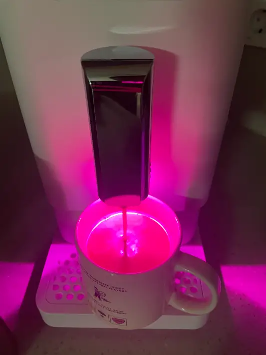 제니퍼룸 커피머신 커피추출 사진