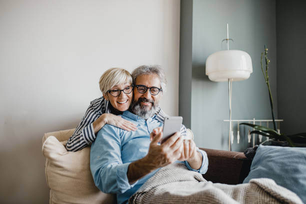 스마트폰 은행 업무 시니어를 위한 필수 앱