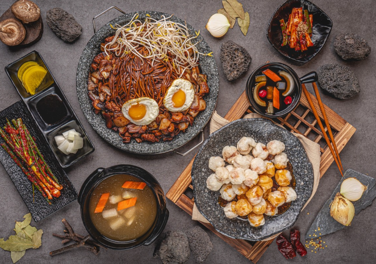 속초코다리냉면 속초돌판짜장 대표 메뉴