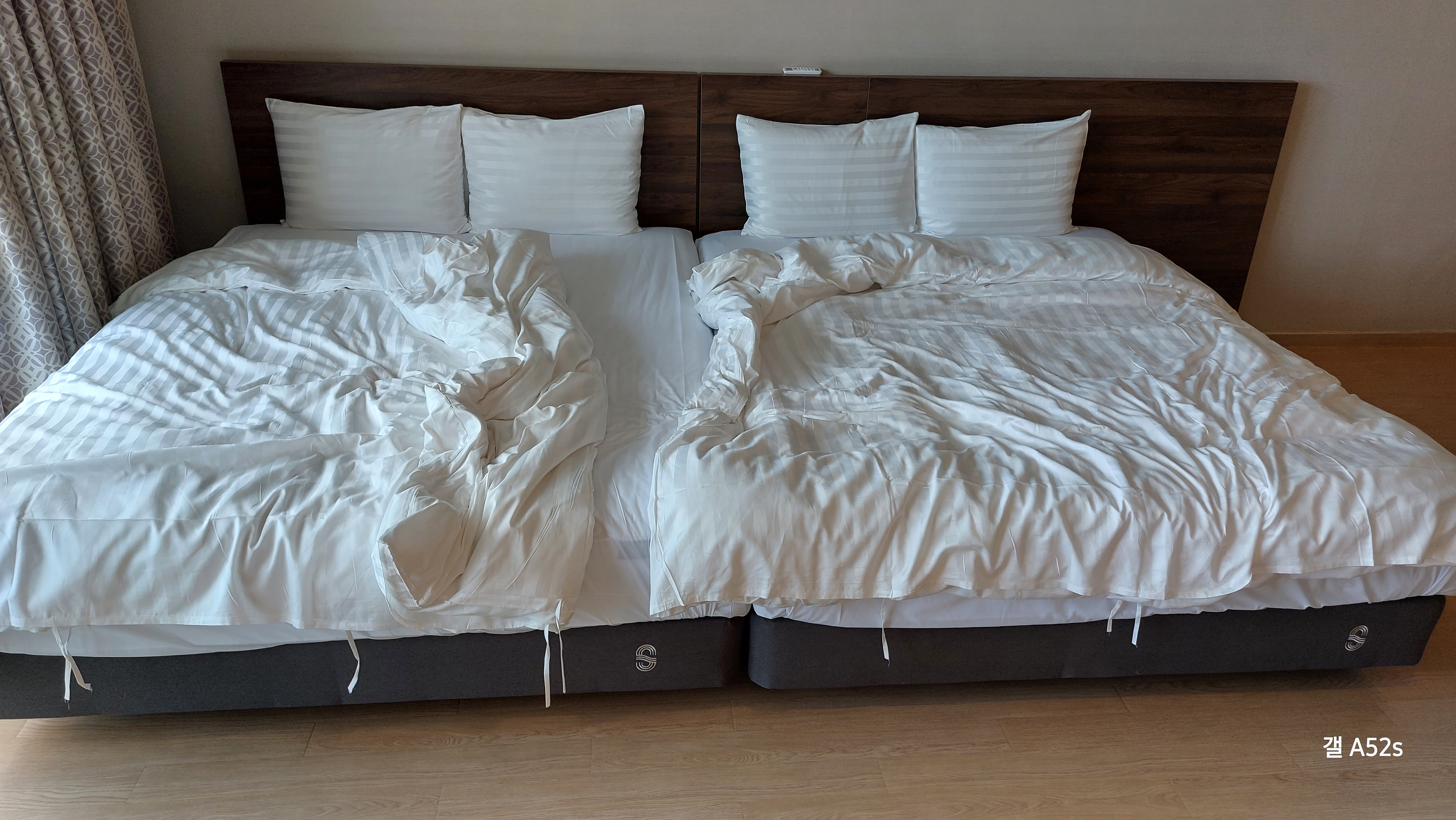 소노캄 거제 패밀리 객실 침대 퀸+퀸사이즈를 붙여버렸어요!