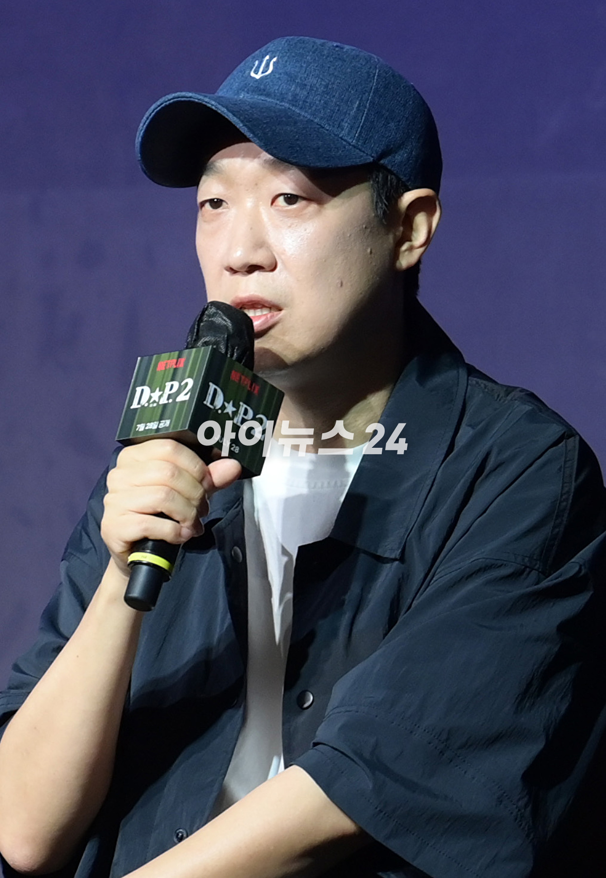 한준희 감독이 지난달 18일 오전 서울 강남구 그랜드 인터컨티넨탈 서울 파르나스에서 열린 넷플릭스 시리즈 &#39;D.P.(디피) 시즌2&#39; 제작발표회에 참석하고 있다. [사진=정소희 기자]