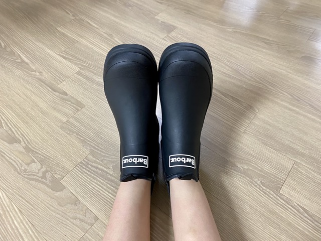 일상_부츠로_신어도_손색없는_편안함과_디자인을_겸비한_바버_레인부츠