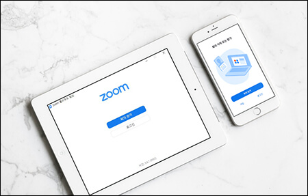 태블릿과 스마트폰에 표시된 회의 참가 버튼