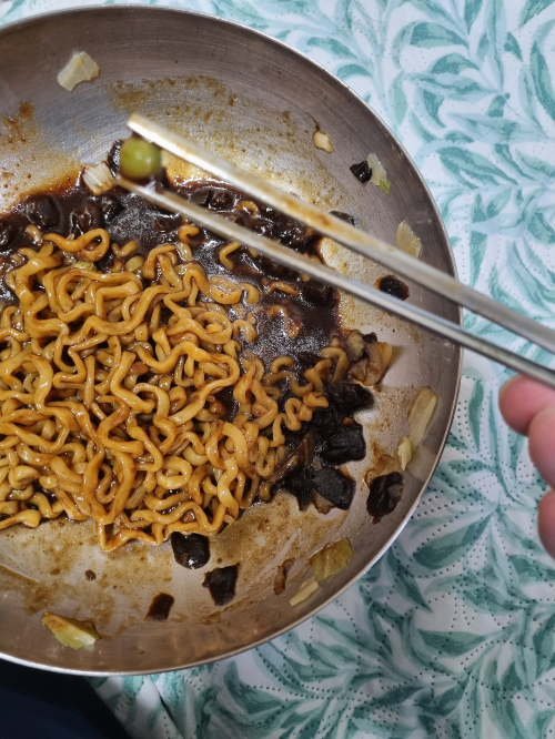 팔도짜장면 끓인 후&amp;#44; 내용물&amp;#44; 맛 리뷰 