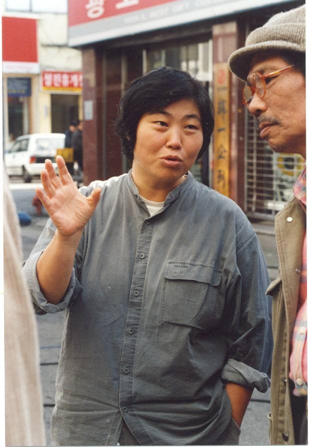 임순례 영화감독 촬영현장 모습