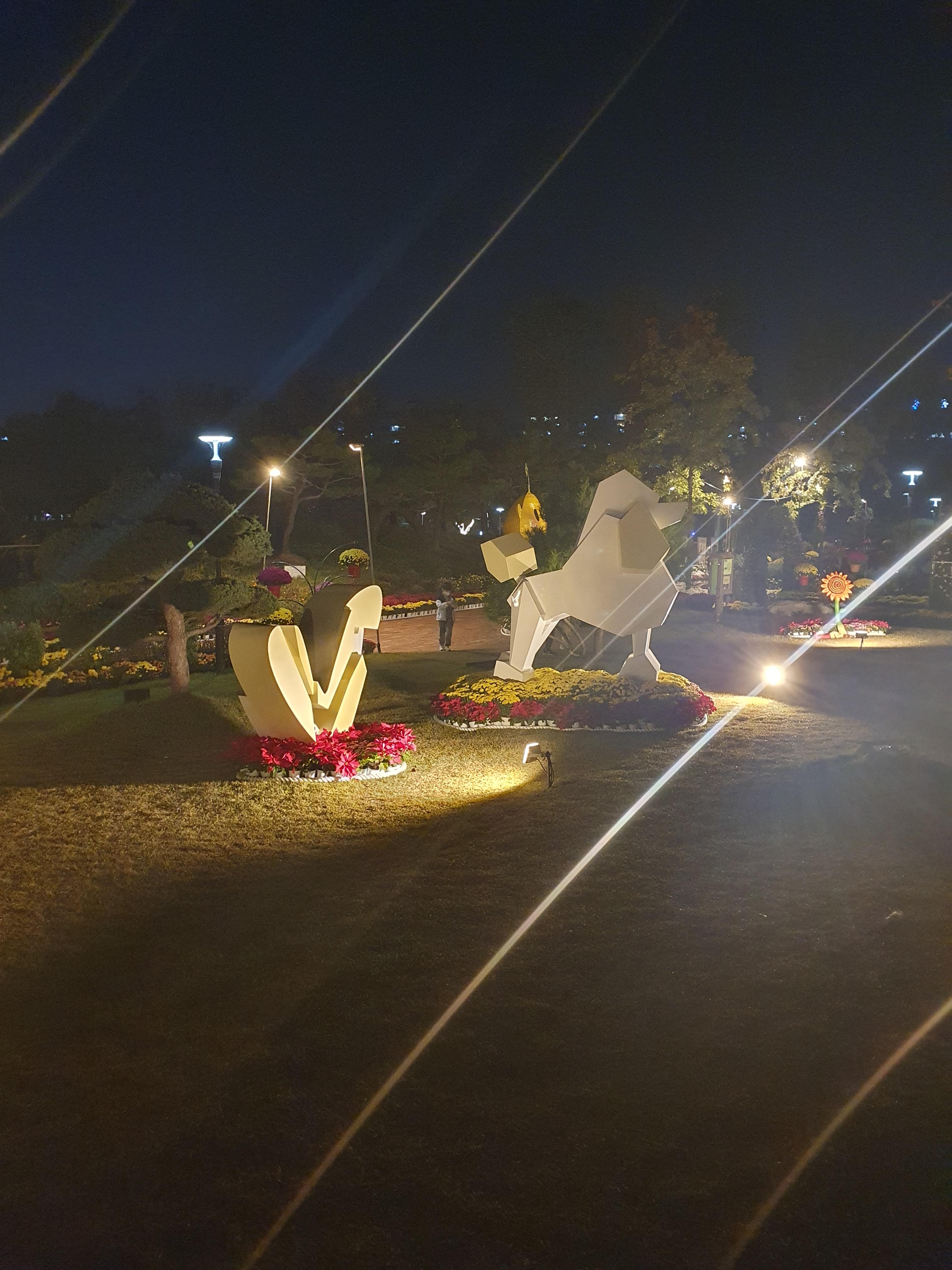 유림공원 국화축제 강아지 조형물