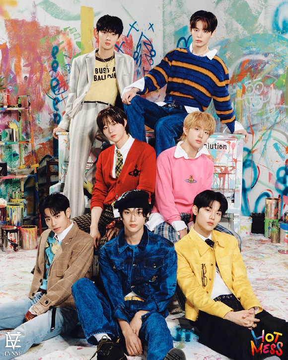 이븐 단체 콘셉트 포토 [사진=젤리피쉬엔터테인먼트]