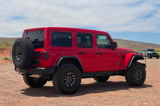 지프 랭글러 외부디자인