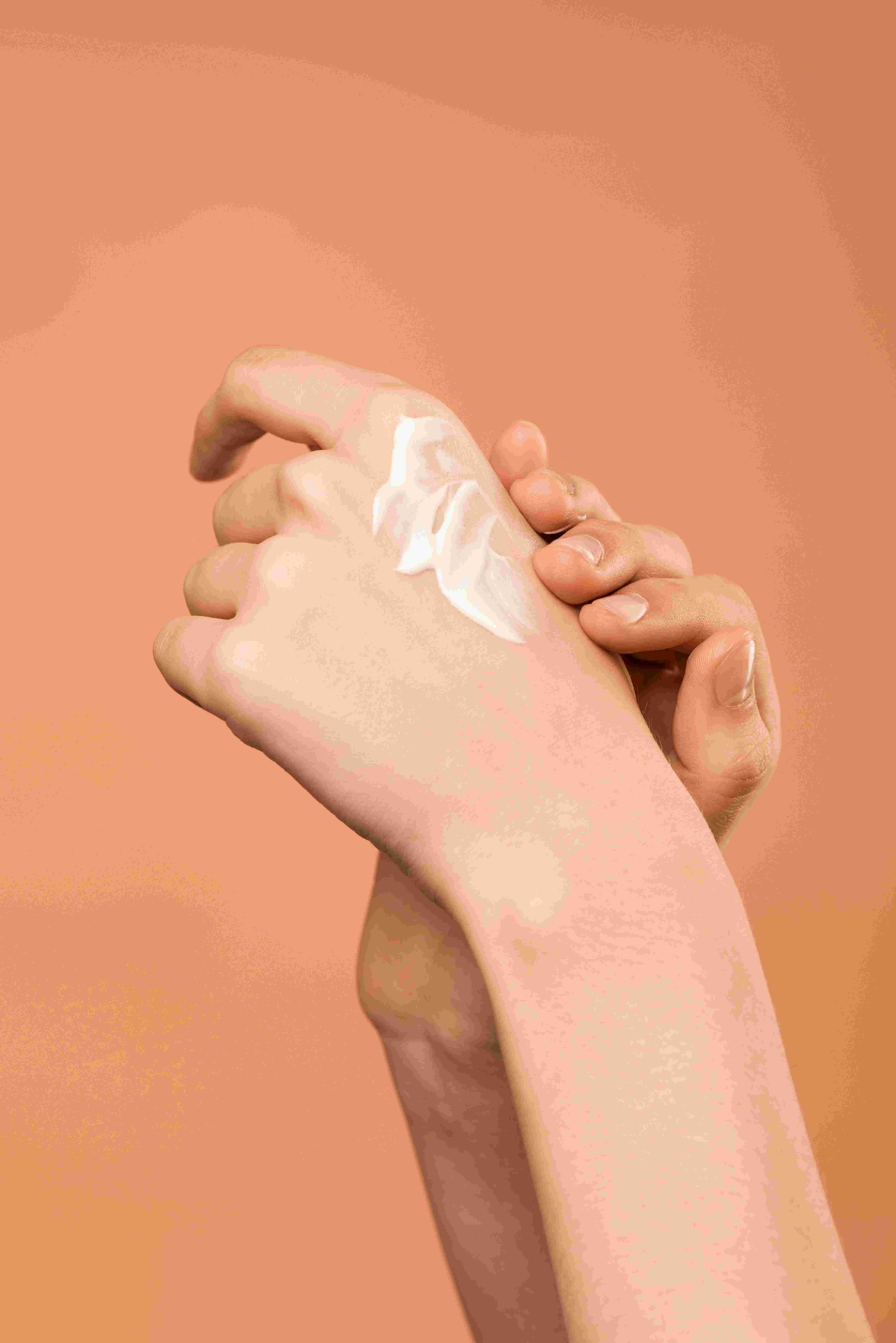 🌿 프로바이오틱스가 피부 건강에도 영향을 미칠까? – 장과 피부의 놀라운 관계