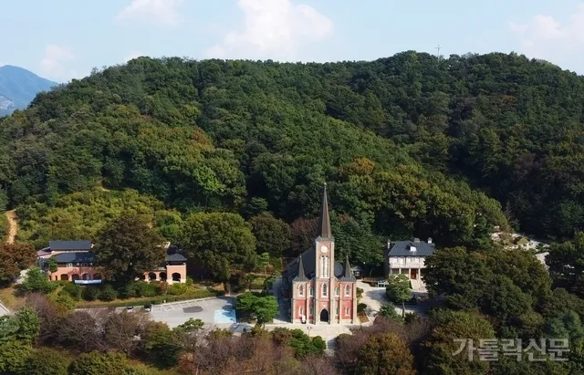 성모님 땅 감곡 매괴 성모 순례지 성당 역사_6