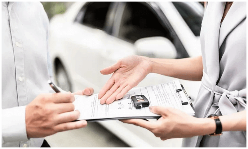 차침수 보험 계약을 맺고있는 사진