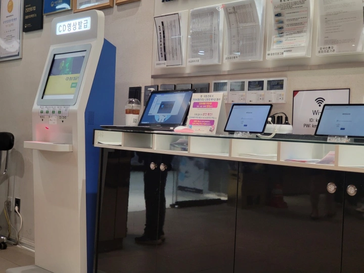 KMI-CD-영상-발급-기계