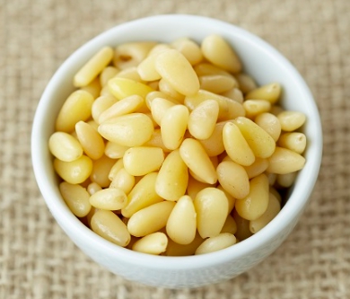 한국의 떡 종류 잣구리-잣