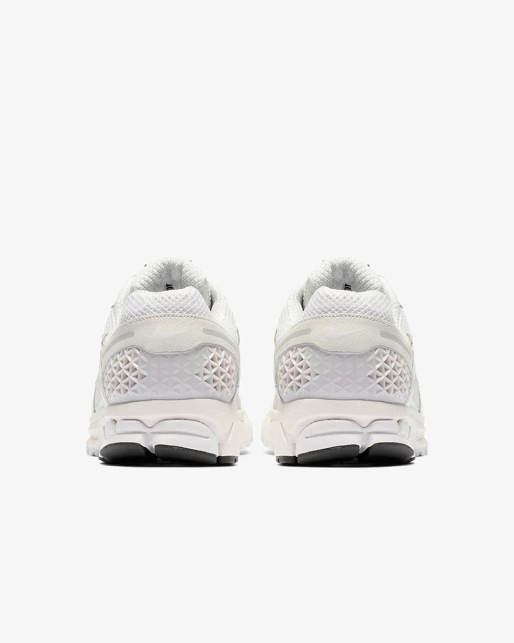 나이키 줌 보메로 5 색상 조회 및 구매하기