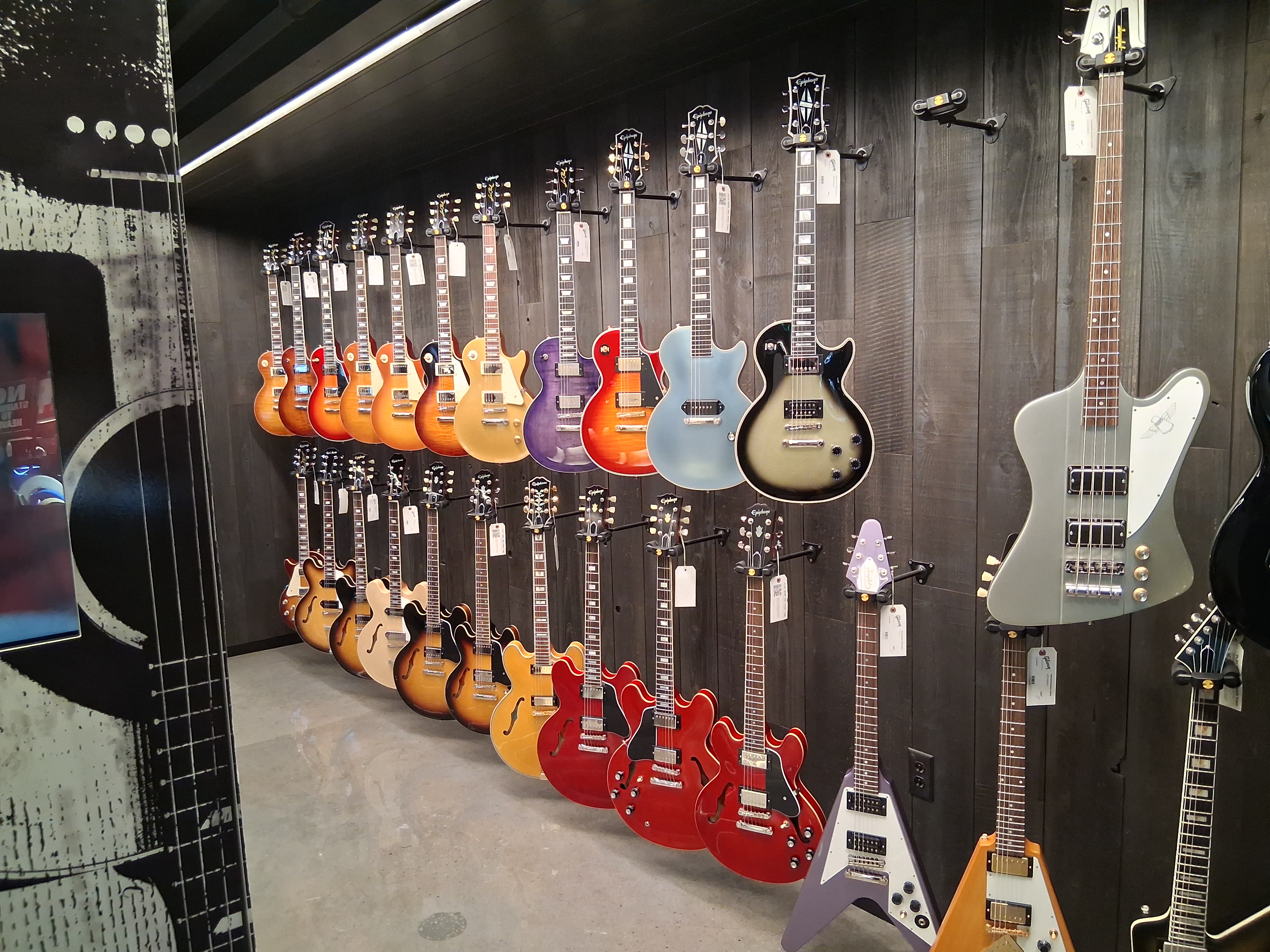 Gibson Garage 실내3