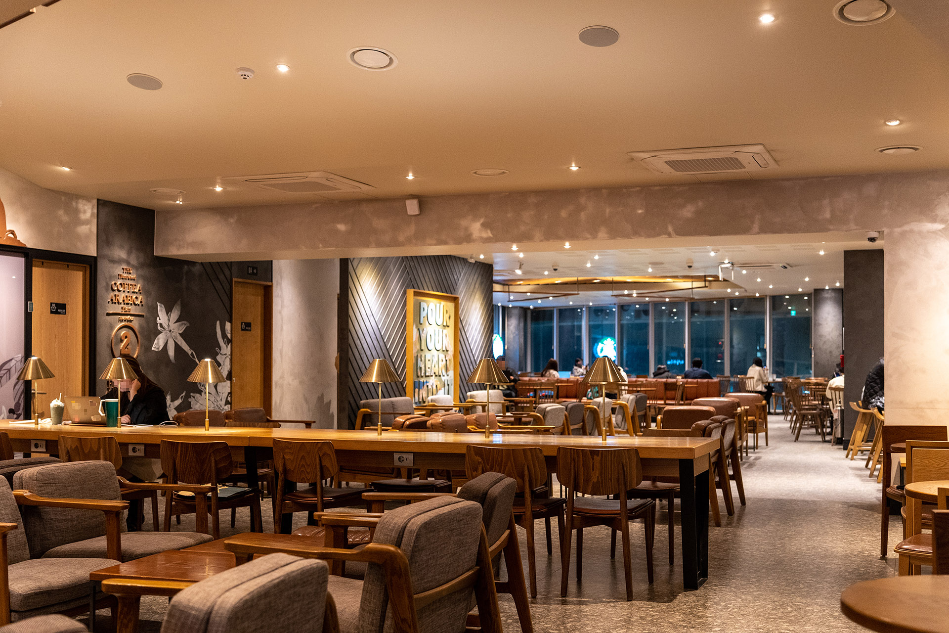 스타벅스 제주함덕점 2층