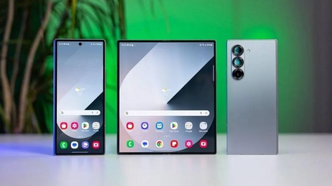 갤럭시 폴드8 살까 말까? 4,800mAh 배터리와 5.5인치 커버 화면의 치명적인 장단점 분석