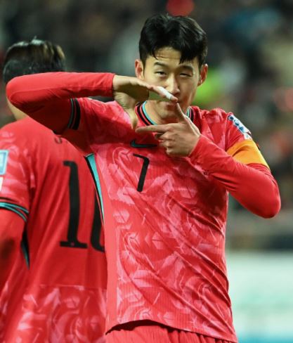 손흥민 멀티골 토트넘 주장 골