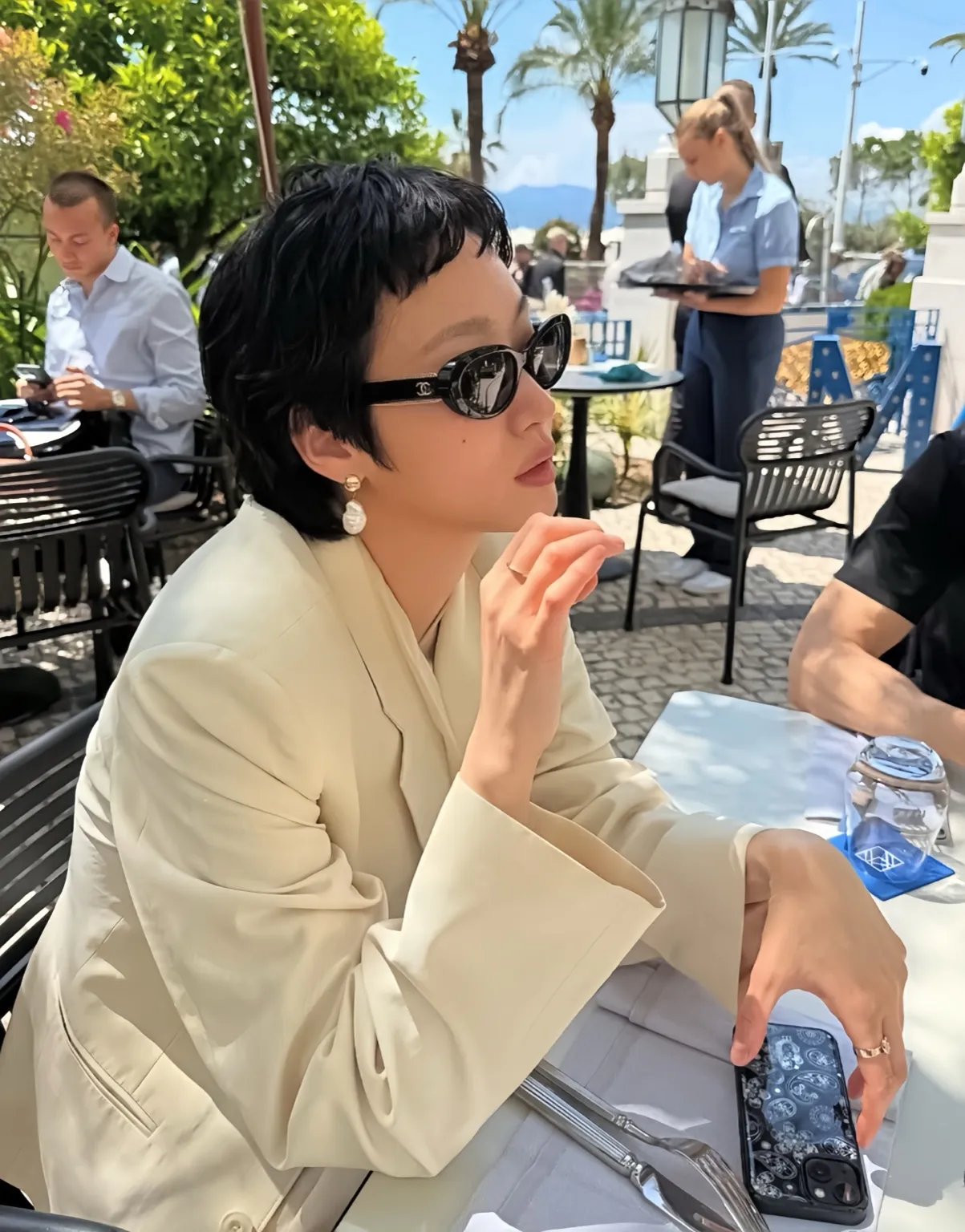 김고은&#44; 김고은 왓츠인마이백&#44; 왓츠 인 마이 백&#44; 김고은 가방&#44; 샤넬 22백&#44; 샤넬 앰버서더&#44; 김고은 패션&#44; 김고은 스타일&#44; 내추럴 시크&#44; 셀럽 스타일&#44; 여자 연예인 가방