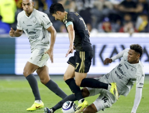 손흥민 주장 완장 타파리 결승골 하살 세이브