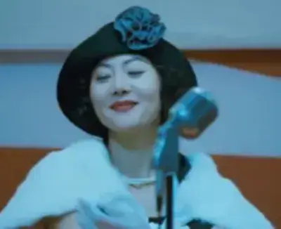 염정아-출연-사진