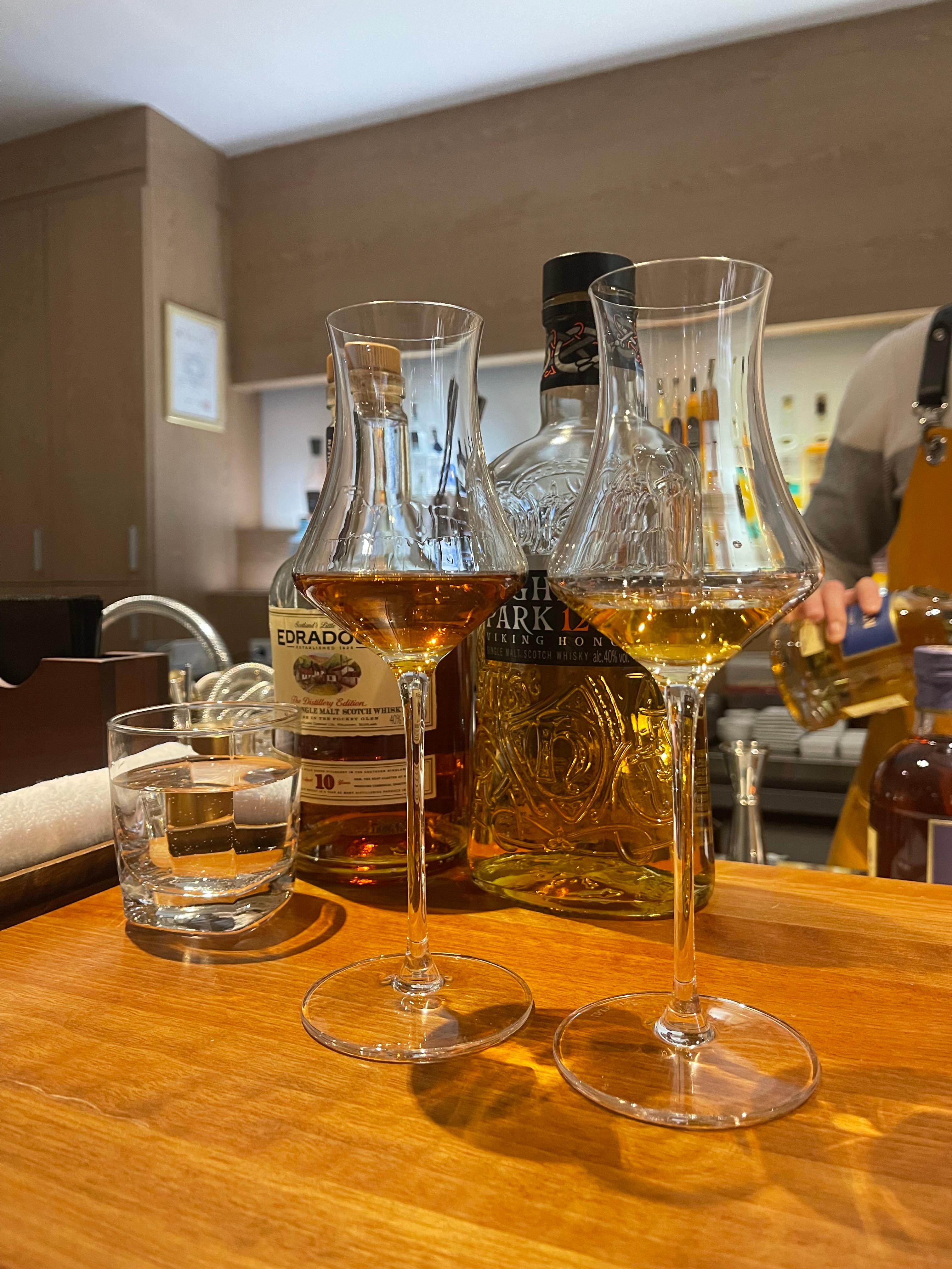 하이랜드 파크 12년(우측)