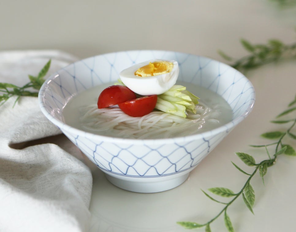 서리태 콩국수